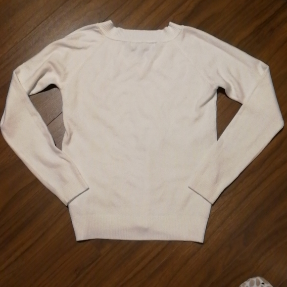 VGUC 100% cashmere Abercrombie & Fitch sweater - Picture 6 of 6